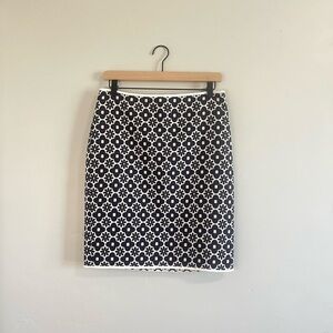 Studio M | Vintage Patterned Skirt